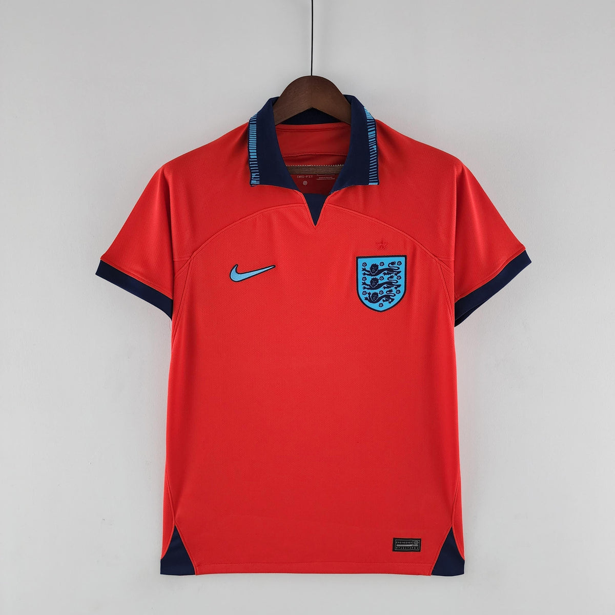 Camiseta retro de visitante de Inglaterra para la Copa del Mundo 2022