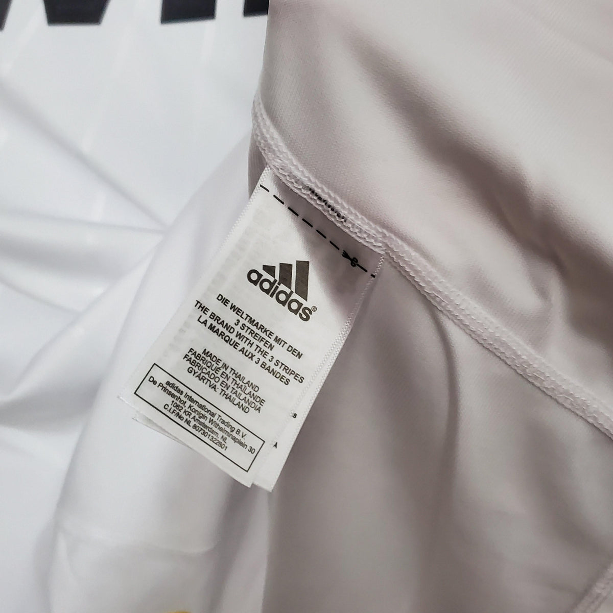 Camiseta retro local del Real Madrid 2010/2011 - Manga larga