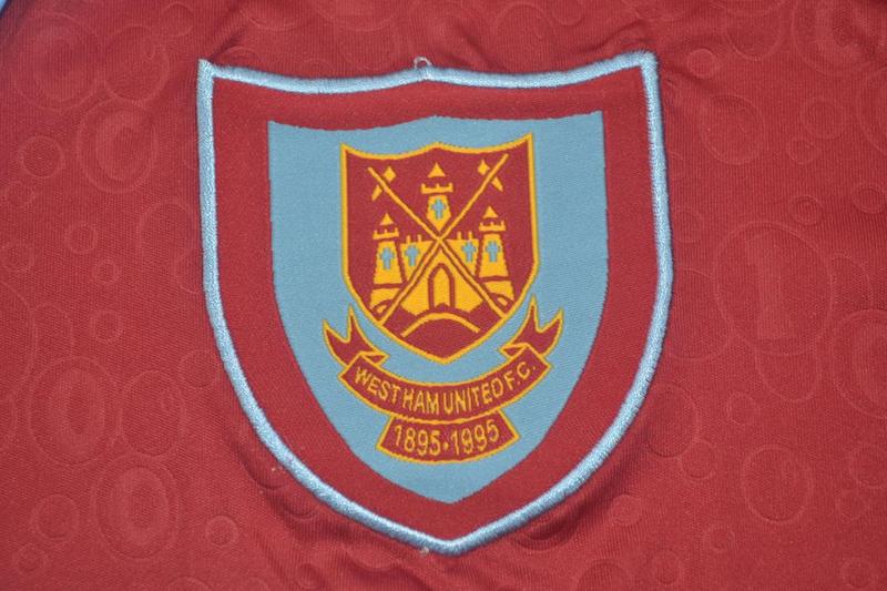 Camiseta retro de los 100 años del West Ham United