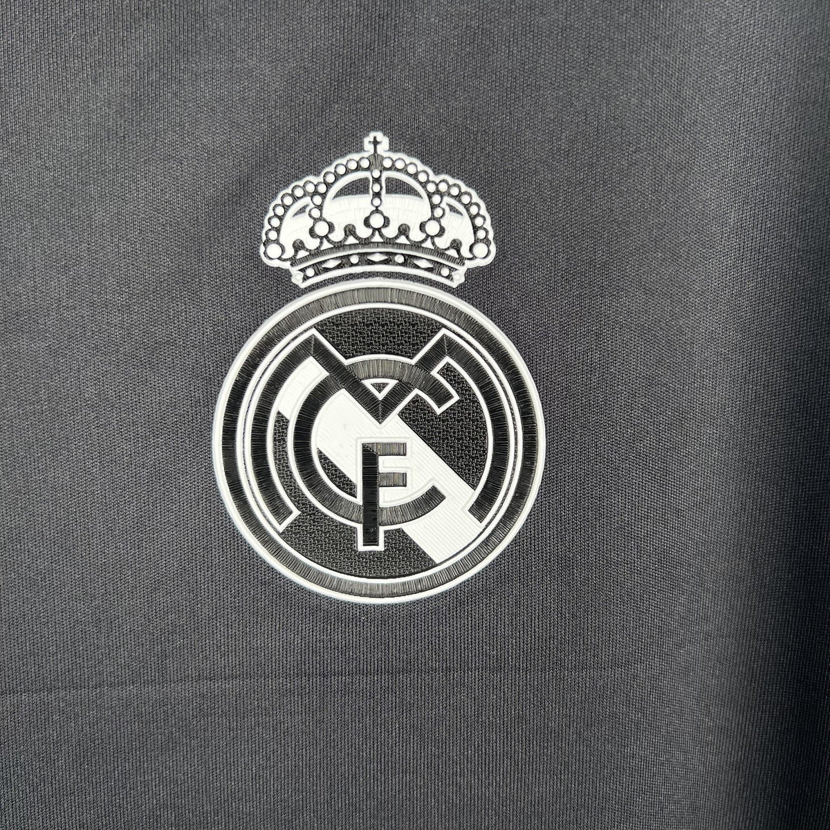Camiseta retro de la tercera equipación del Real Madrid 2016/2017 - Manga larga