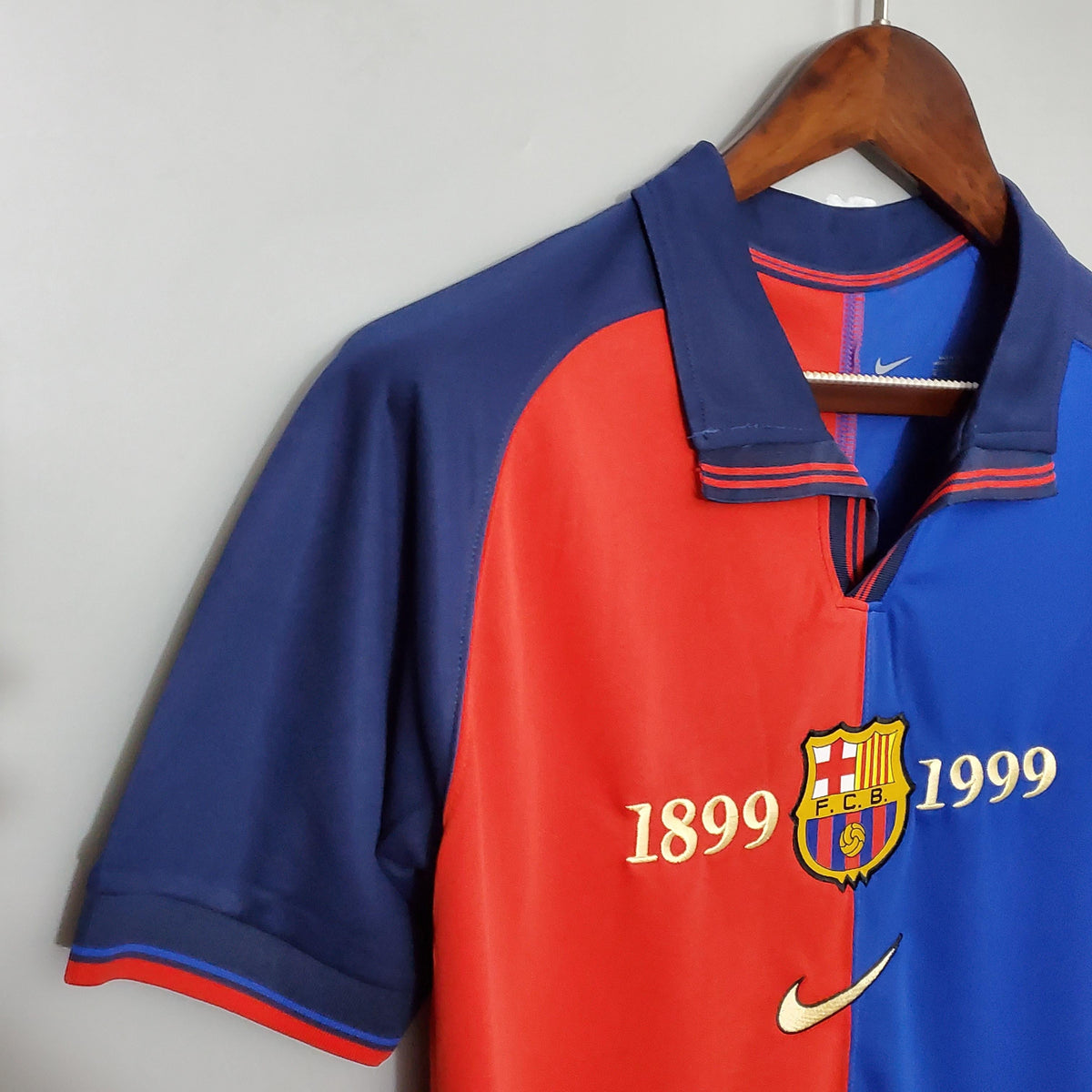 Camiseta retro del centenario del Barcelona 1999