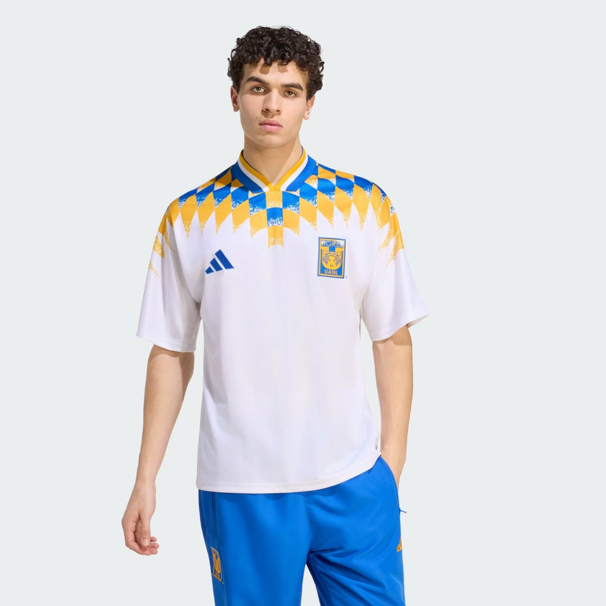 Granada 26/27 Retro