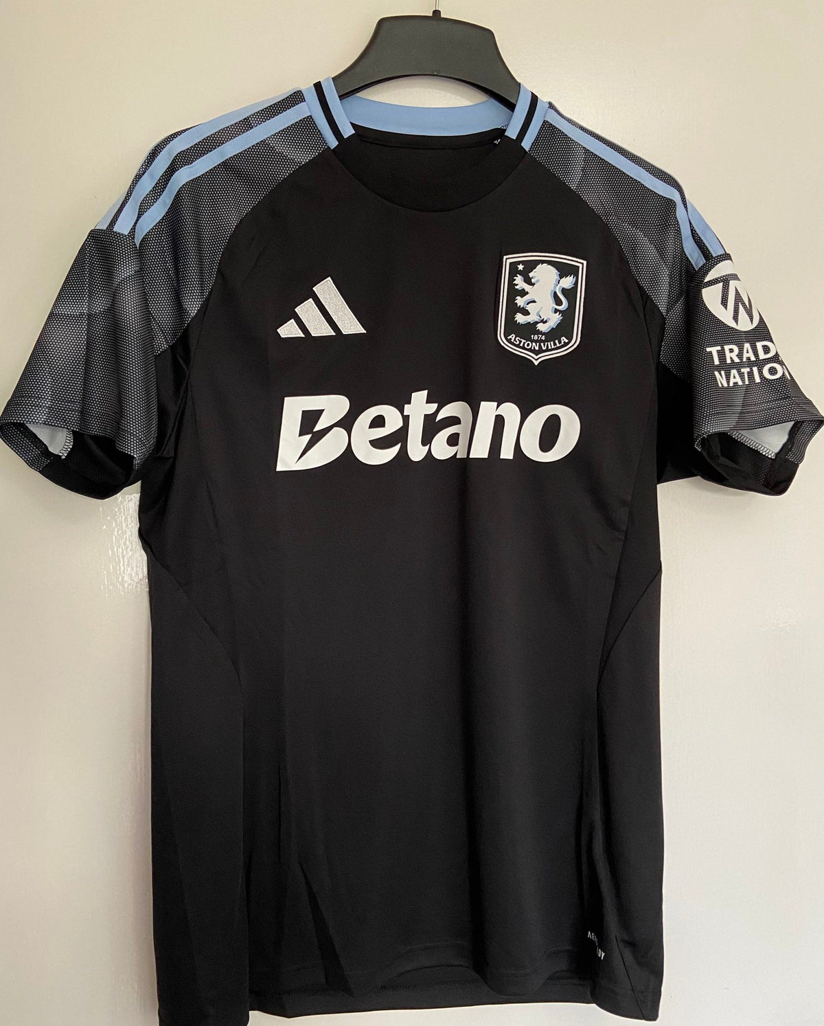 Aston Villa 25/26 Camiseta Local - Versión Aficionado