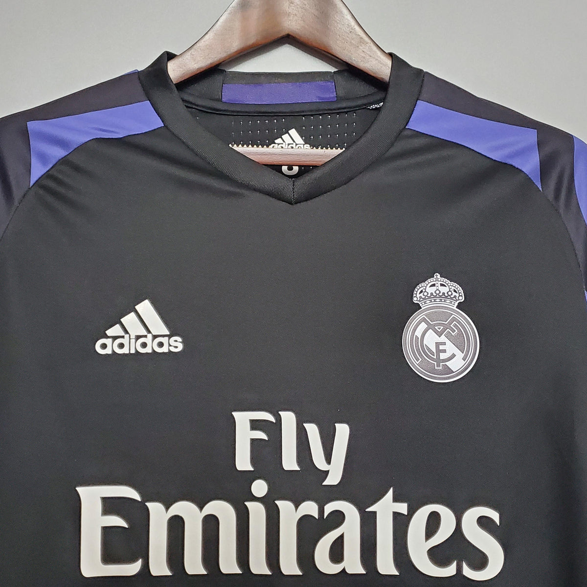 Camiseta retro de visitante del Real Madrid 2015/2016 - Manga larga