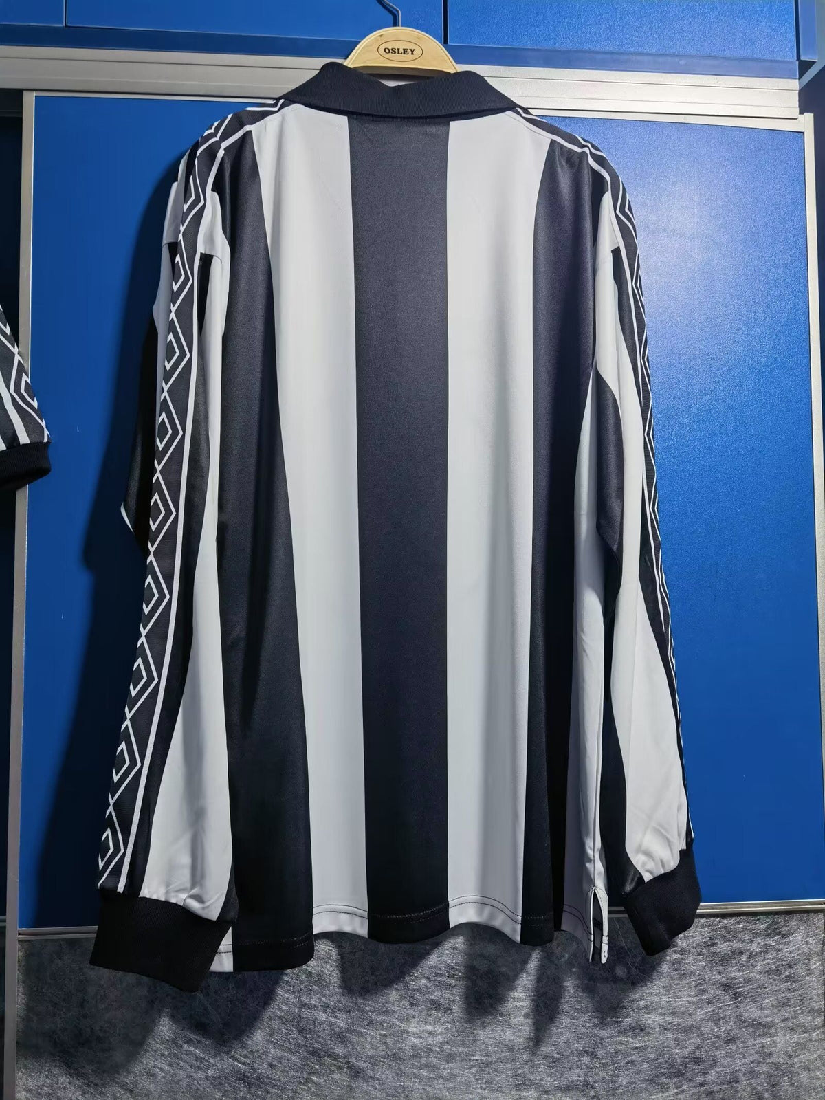Camiseta retro local del Newcastle 1980/1982 - Manga larga