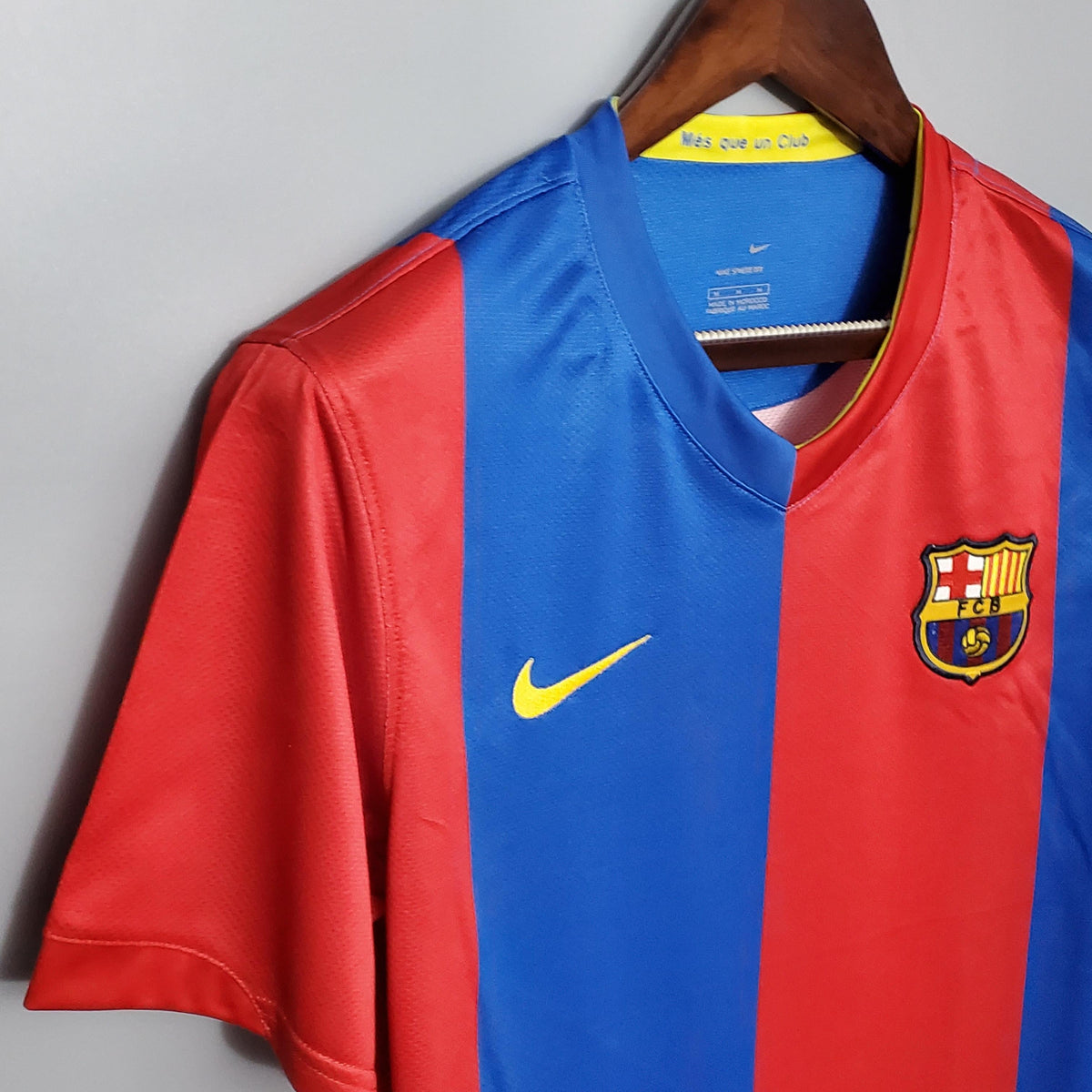 Camiseta Retro Barcelona Local 2006/2007