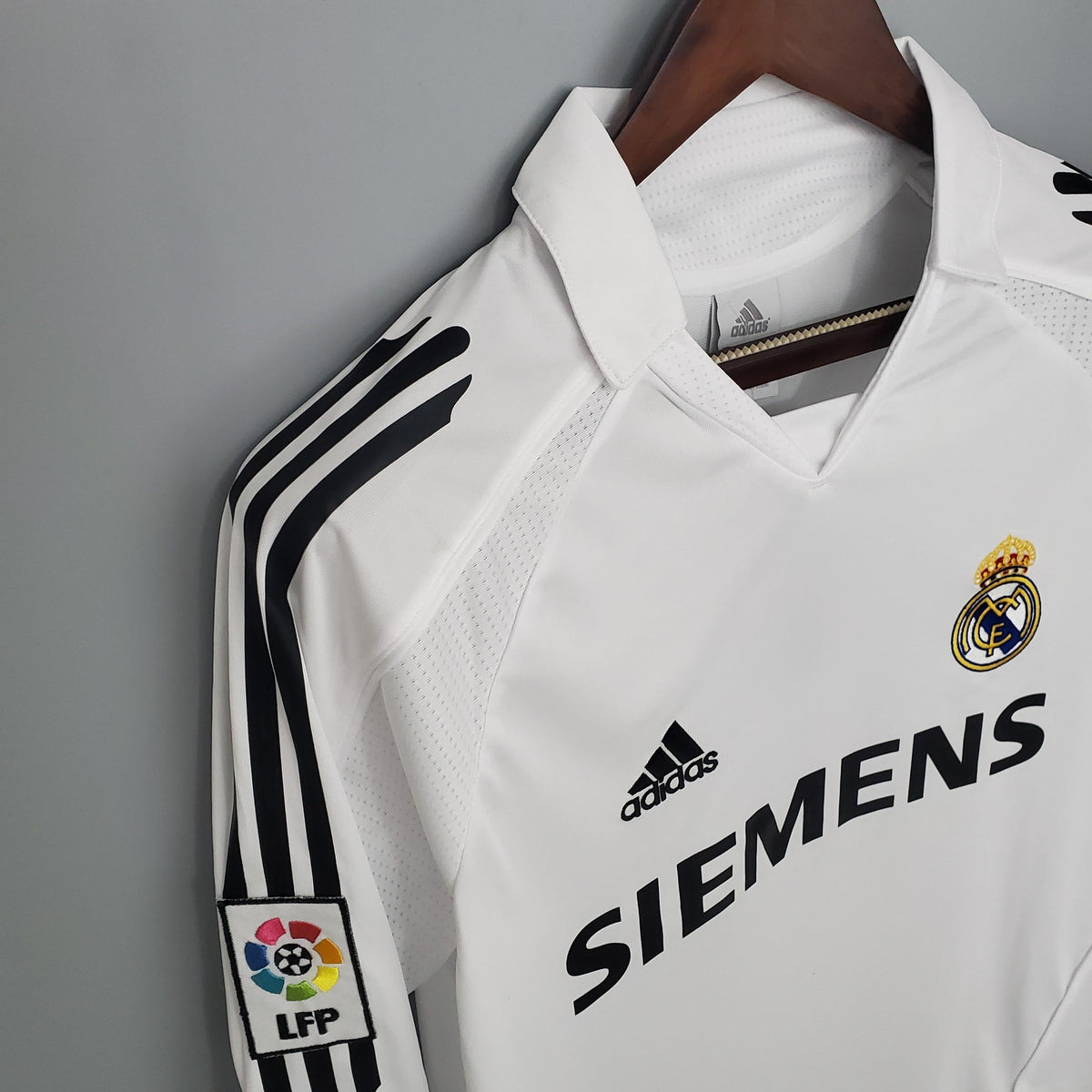 Camiseta retro local del Real Madrid 2005/2006 - Manga larga