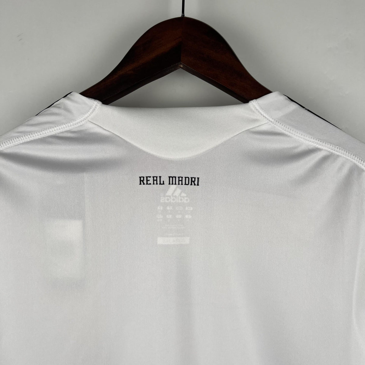 Camiseta retro local del Real Madrid 2009/2010 - Manga larga