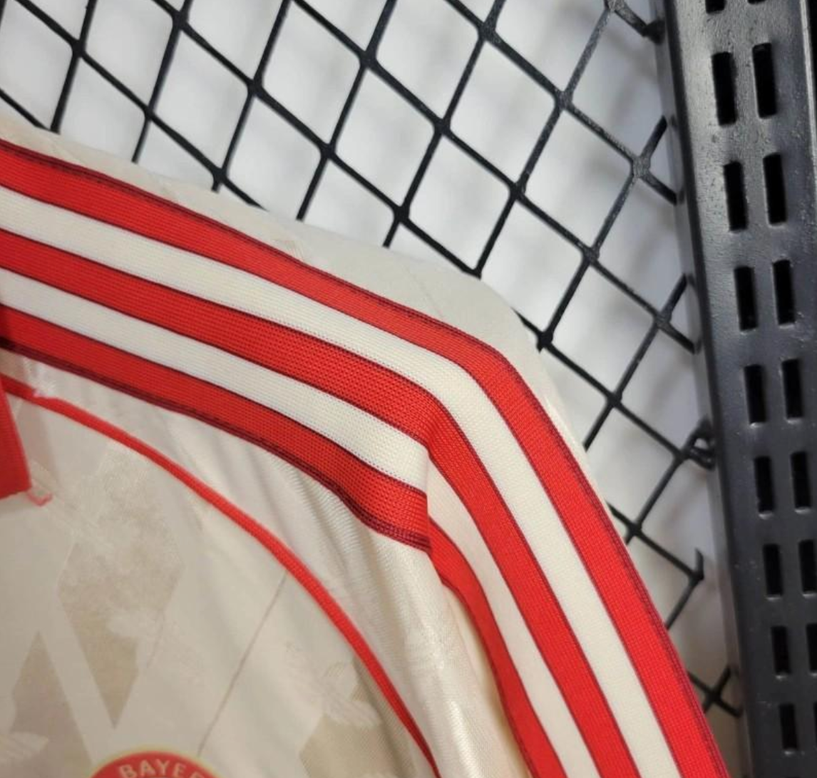 Camiseta retro del Bayern Múnich 