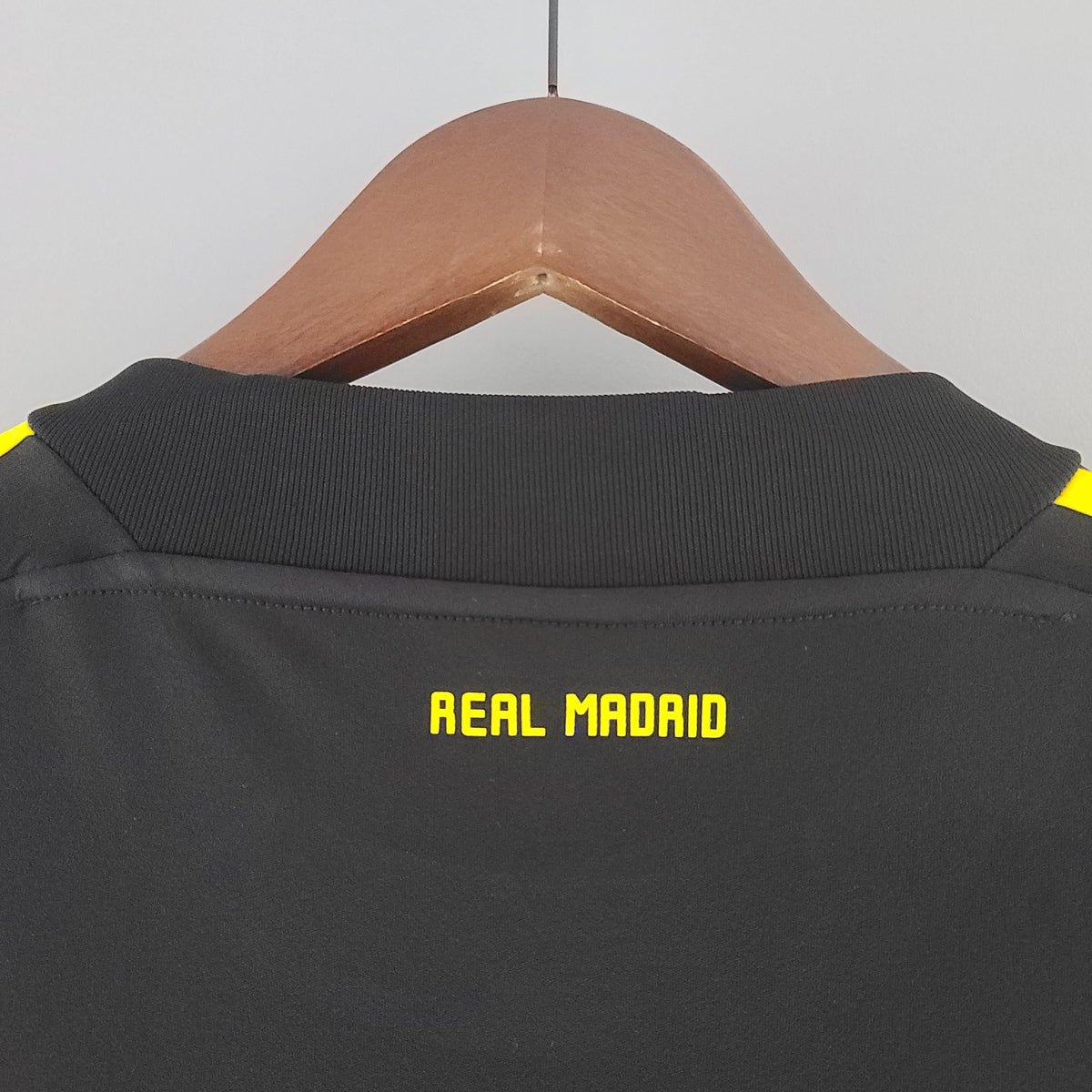Camiseta retro de portero del Real Madrid 2011/2012