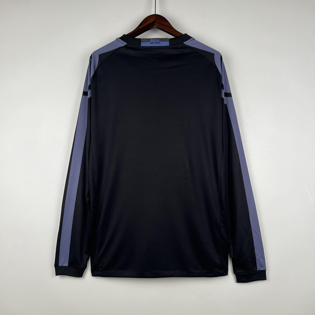 Camiseta retro de la tercera equipación del Real Madrid 2016/2017 - Manga larga