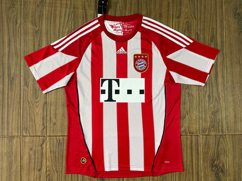Camiseta retro local del Bayern Múnich 2010