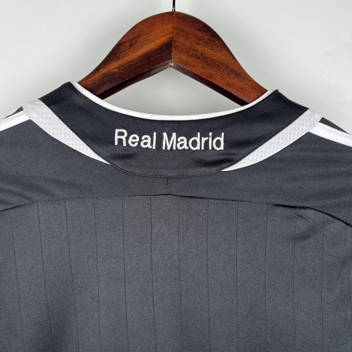 Camiseta retro de visitante del Real Madrid 2006/2007 - Manga larga