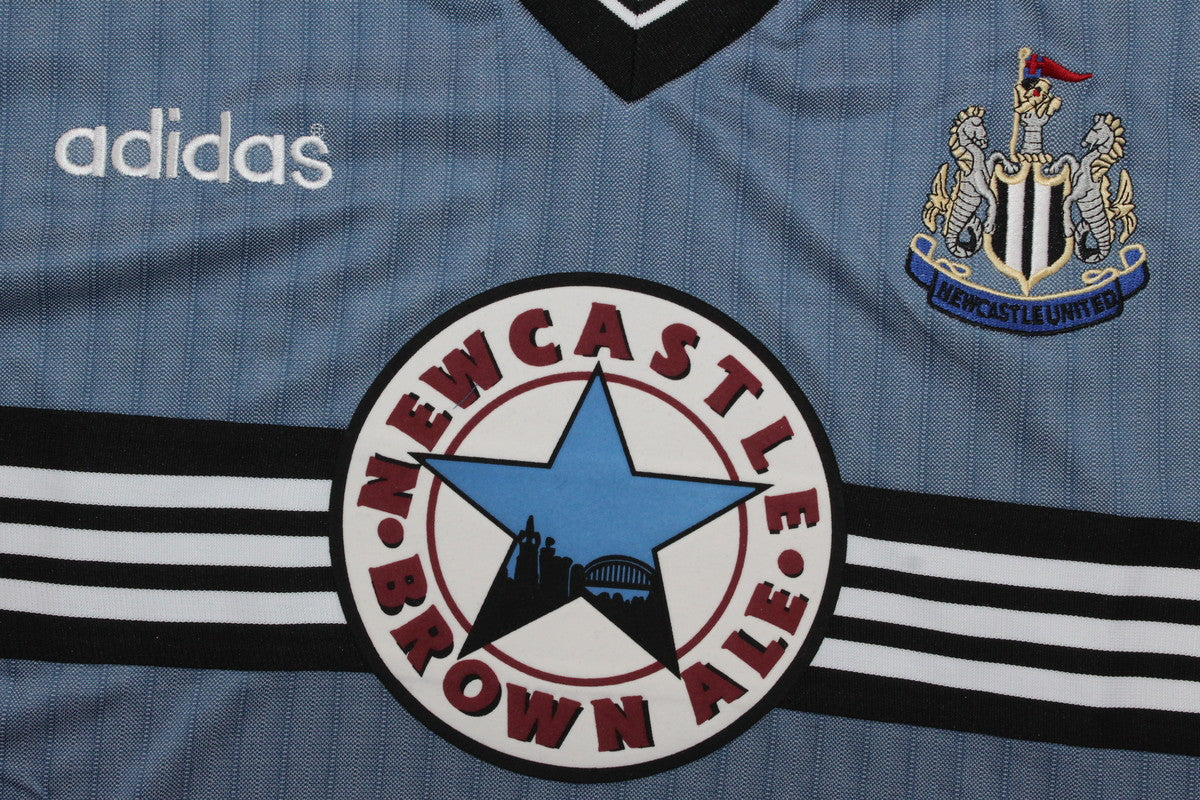 Camiseta retro de visitante del Newcastle 1995/1996