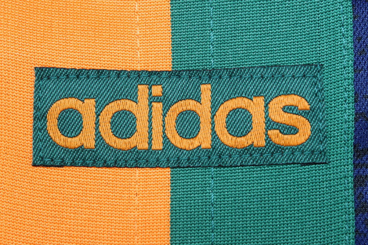 Camiseta retro de visitante del Newcastle 1997/1998