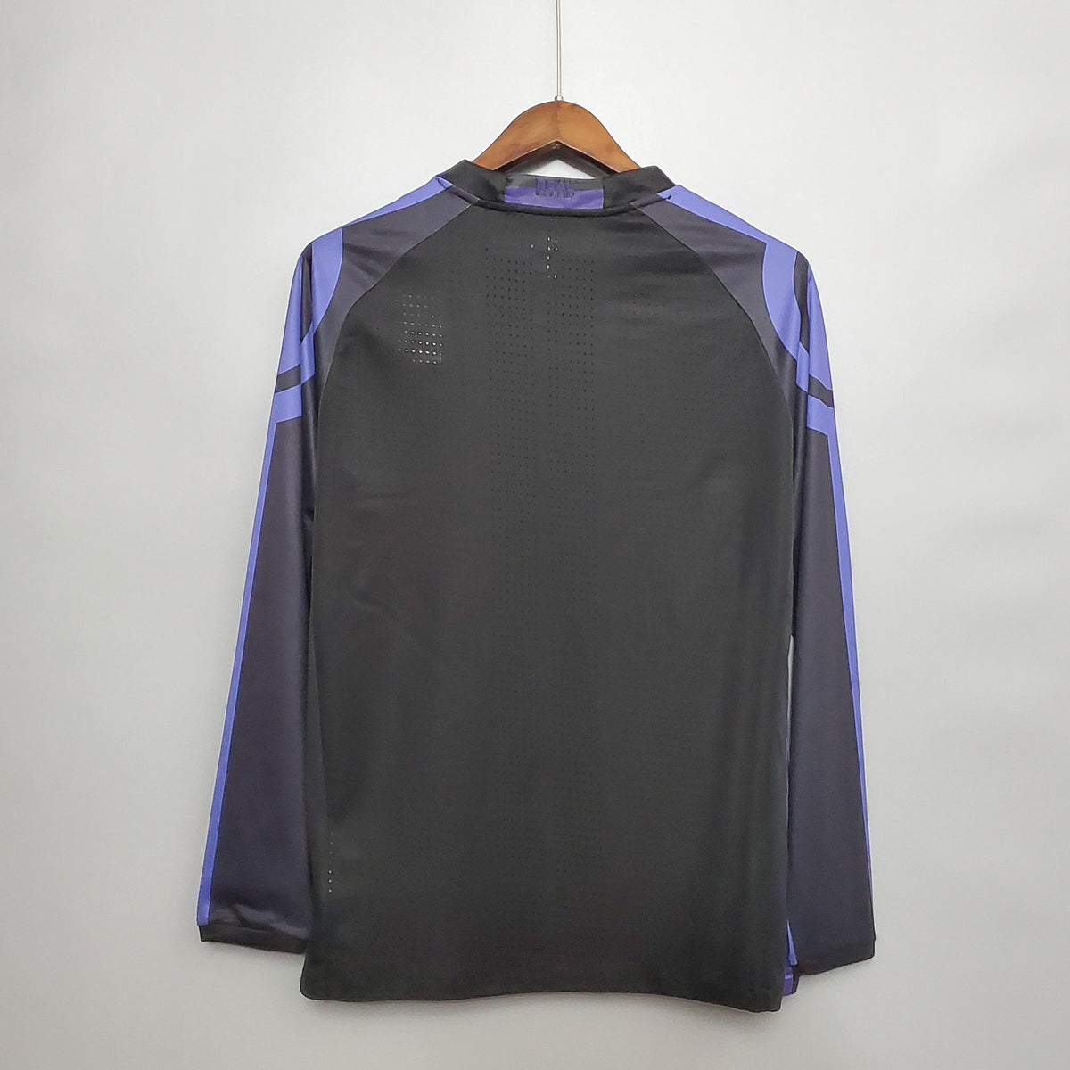 Camiseta retro de visitante del Real Madrid 2015/2016 - Manga larga