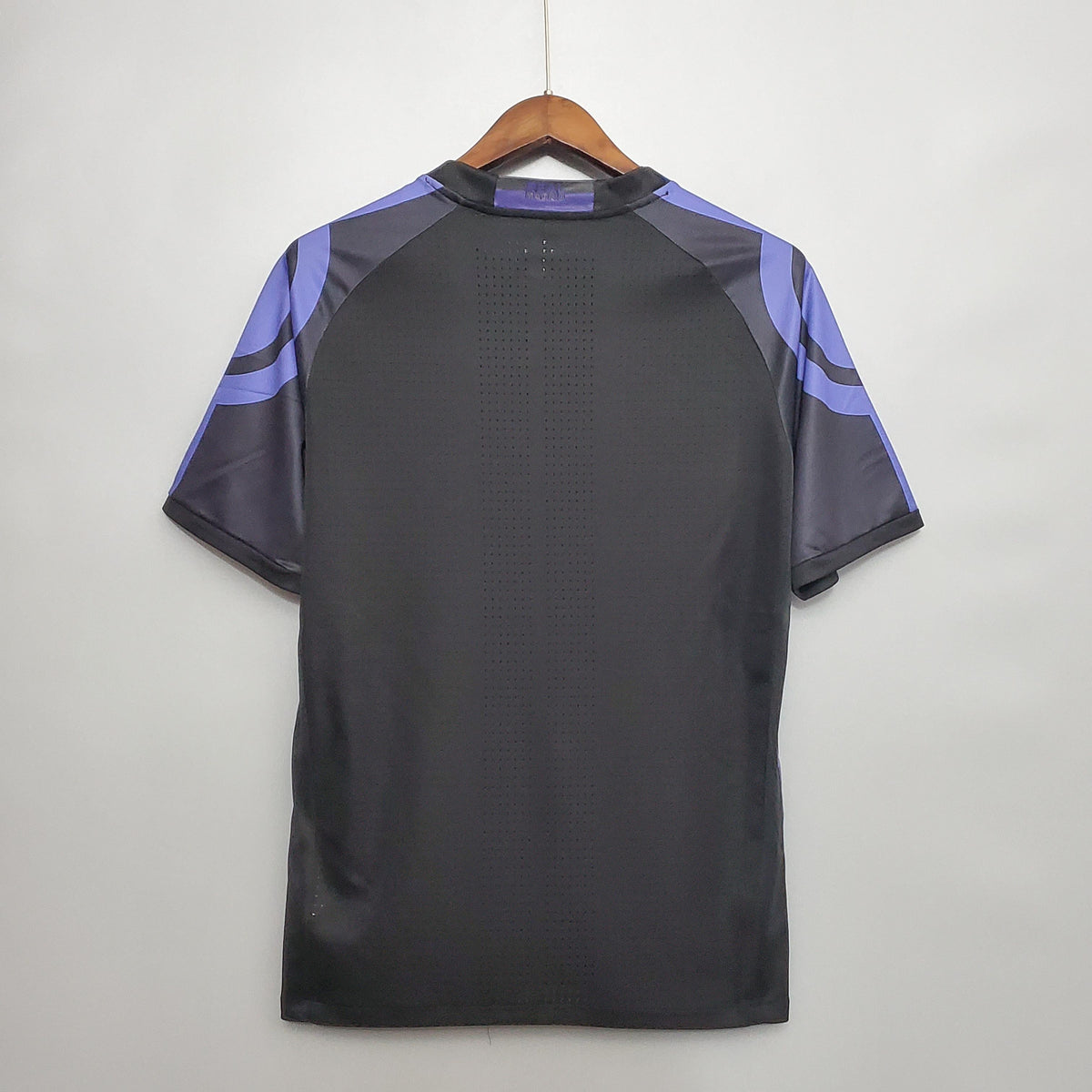 Camiseta retro de visitante del Real Madrid 2015/2016