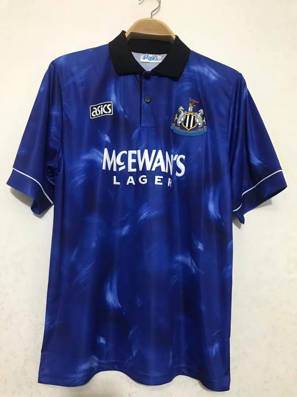 Camiseta retro de tercera equipación del Newcastle 1993/1995