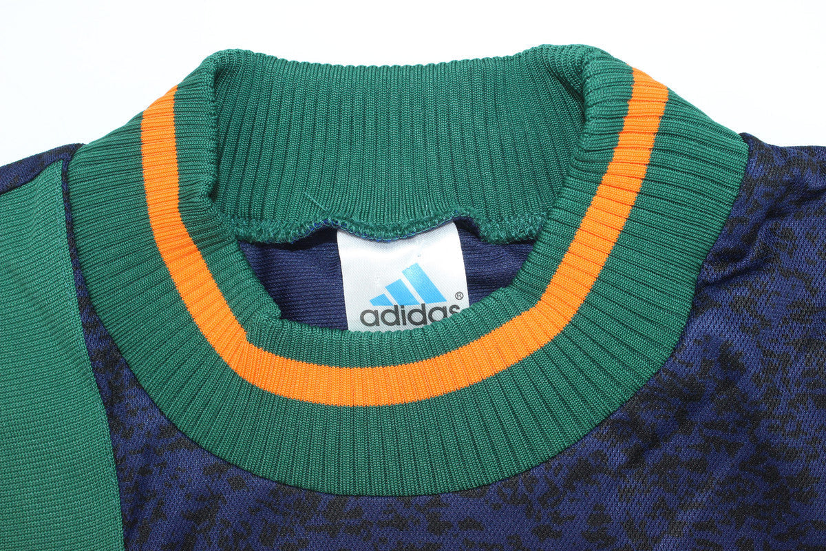 Camiseta retro de visitante del Newcastle 1997/1998