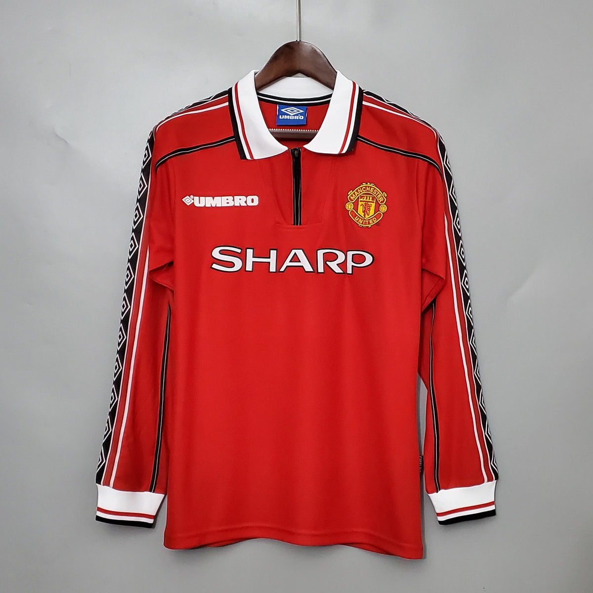 Camiseta retro local del Manchester United del centenario 1998/99