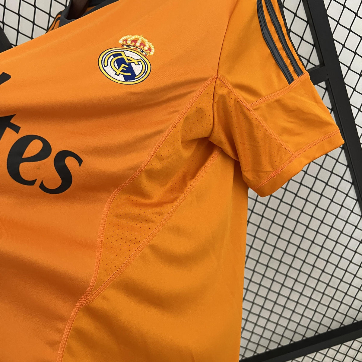 Camiseta retro de visitante del Real Madrid 2013/2014