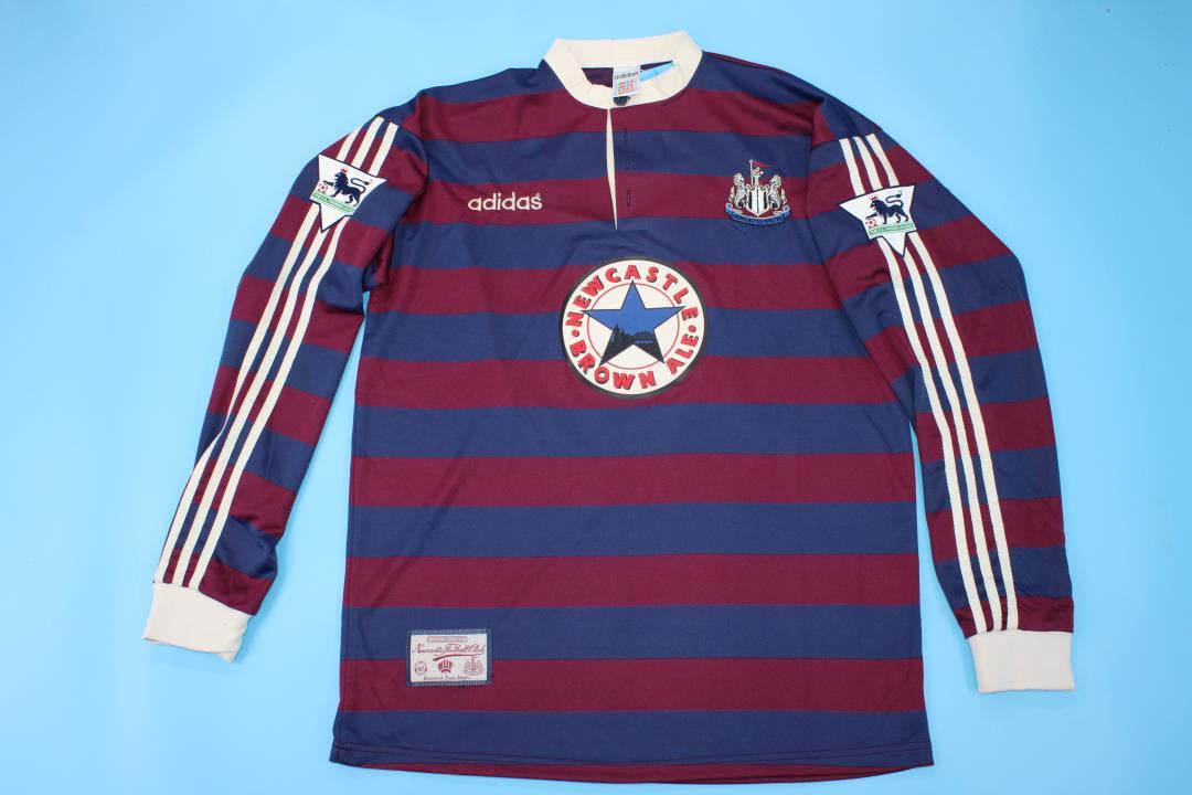 Camiseta retro de visitante del Newcastle 1995/1996 - Manga larga