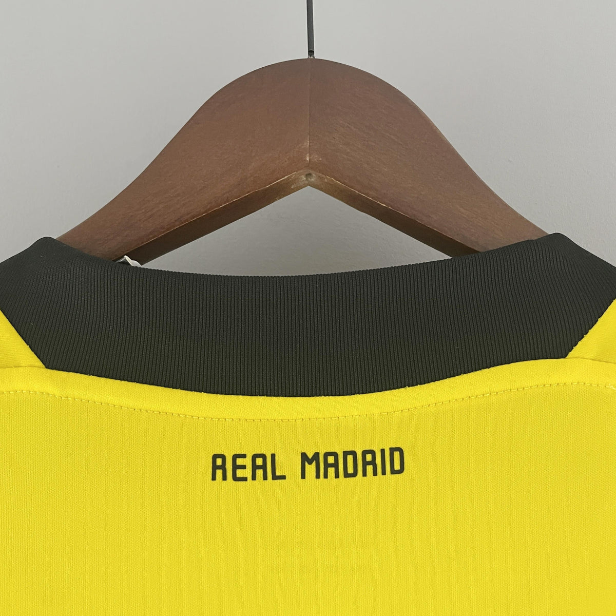 Camiseta retro de portero del Real Madrid 2011/2012