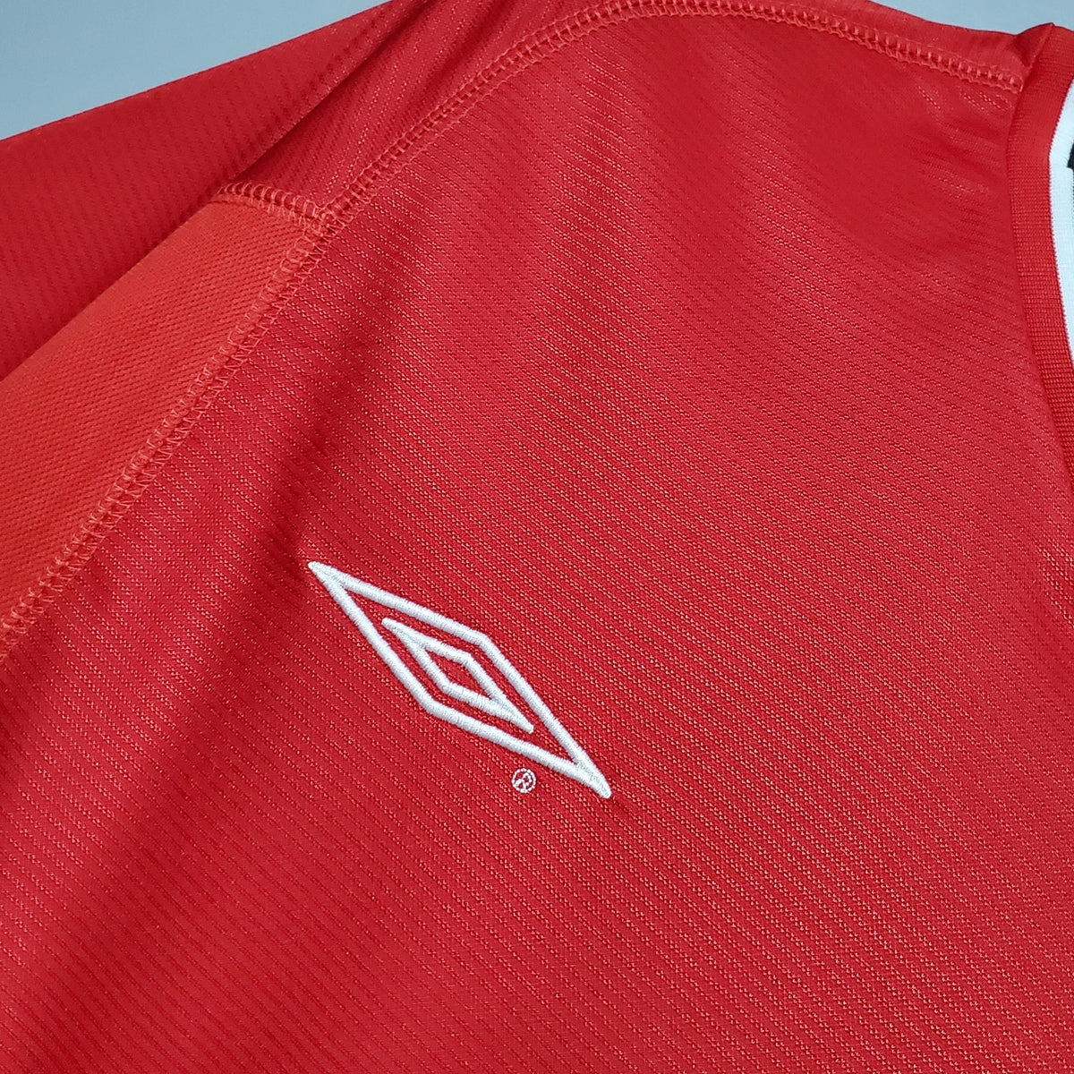 Camiseta retro local del Manchester United 2000/01