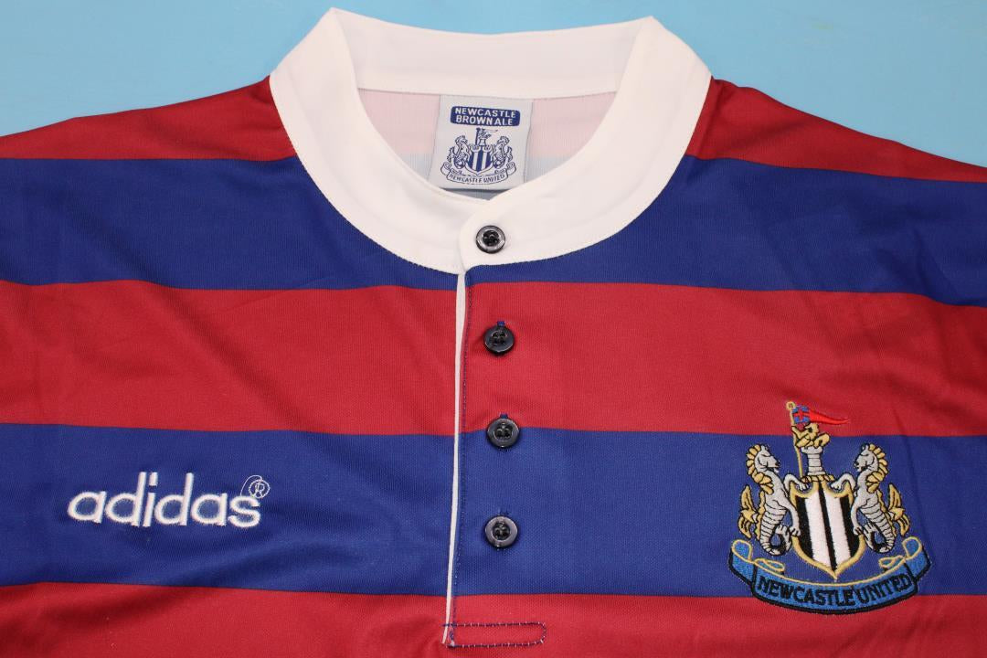 Camiseta retro de visitante del Newcastle 1995/1996