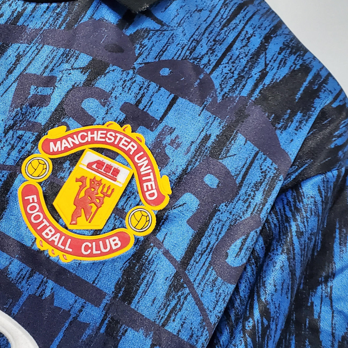 Camiseta retro de visitante del Manchester United 1992/93