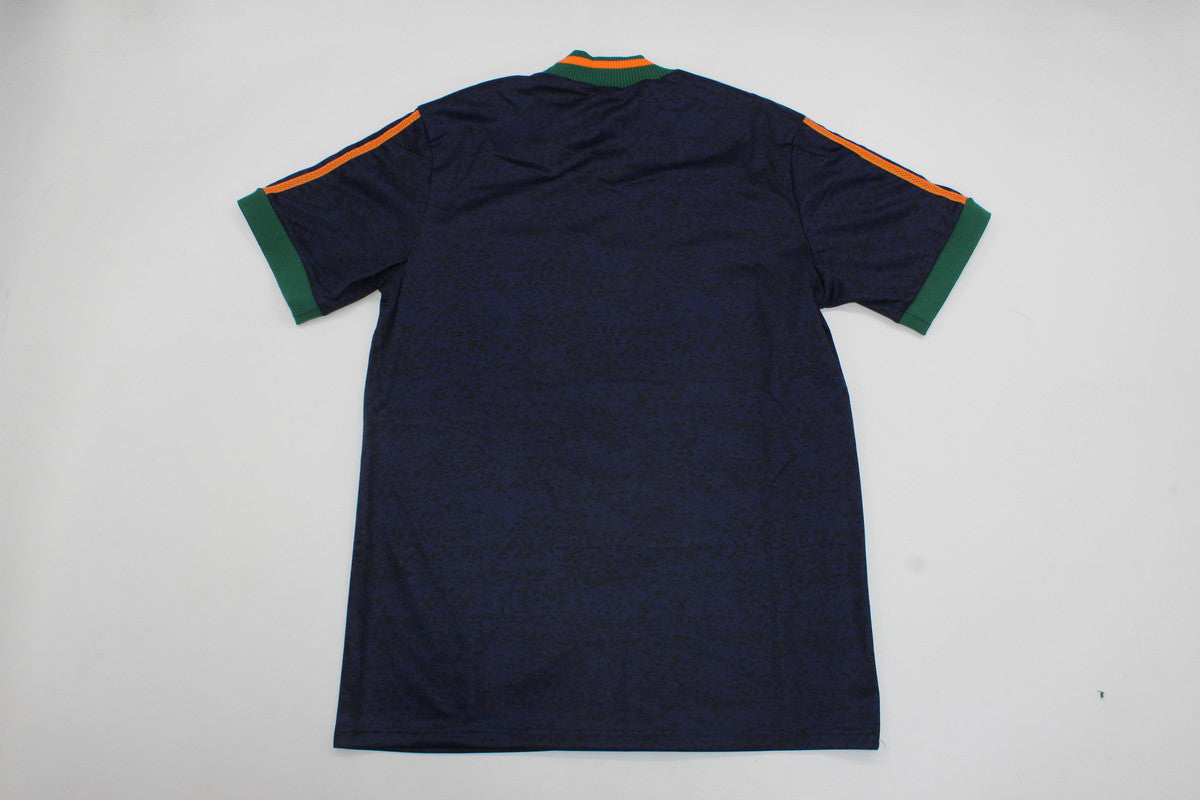 Camiseta retro de visitante del Newcastle 1997/1998