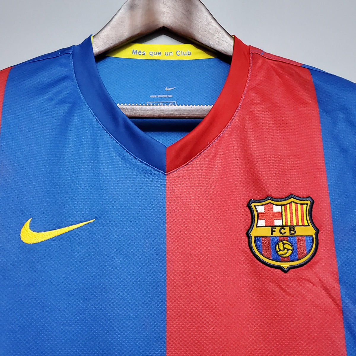 Camiseta Retro Barcelona Local 2006/2007