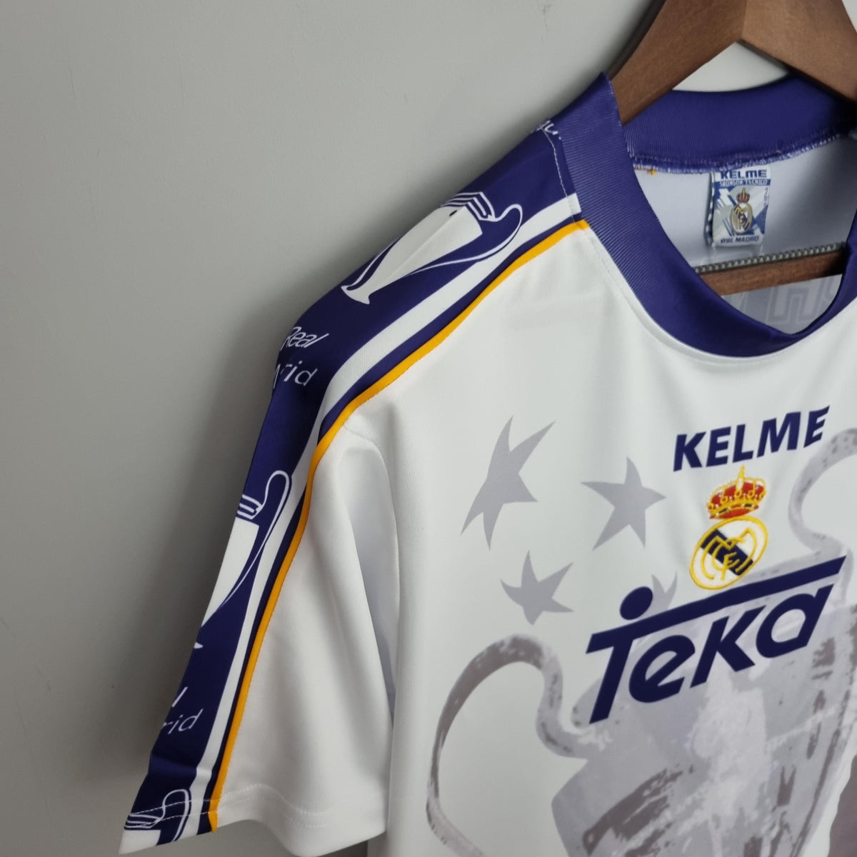 Camiseta conmemorativa retro de la Champions League del Real Madrid 1997/1998