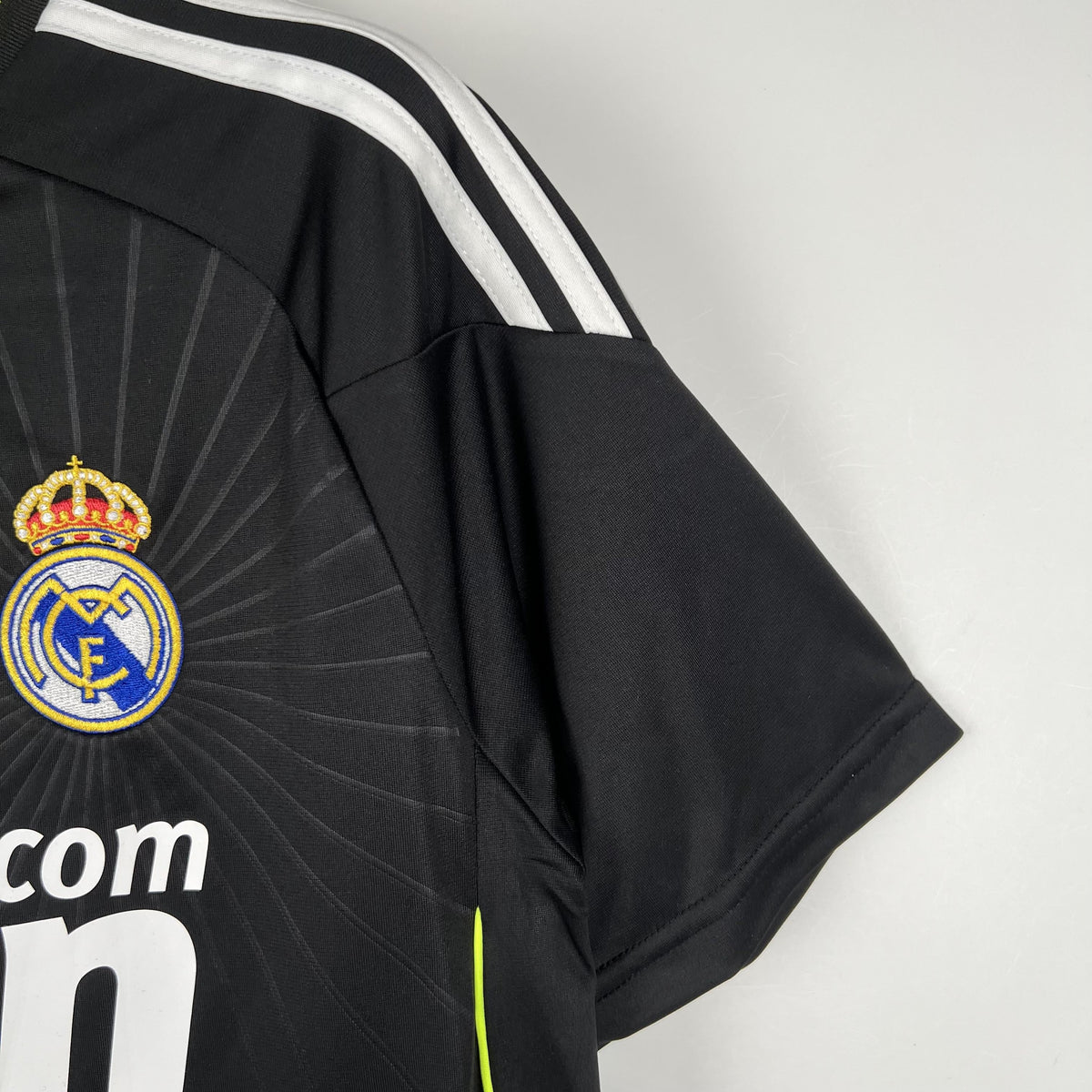 Camiseta retro de visitante del Real Madrid 2010/2011