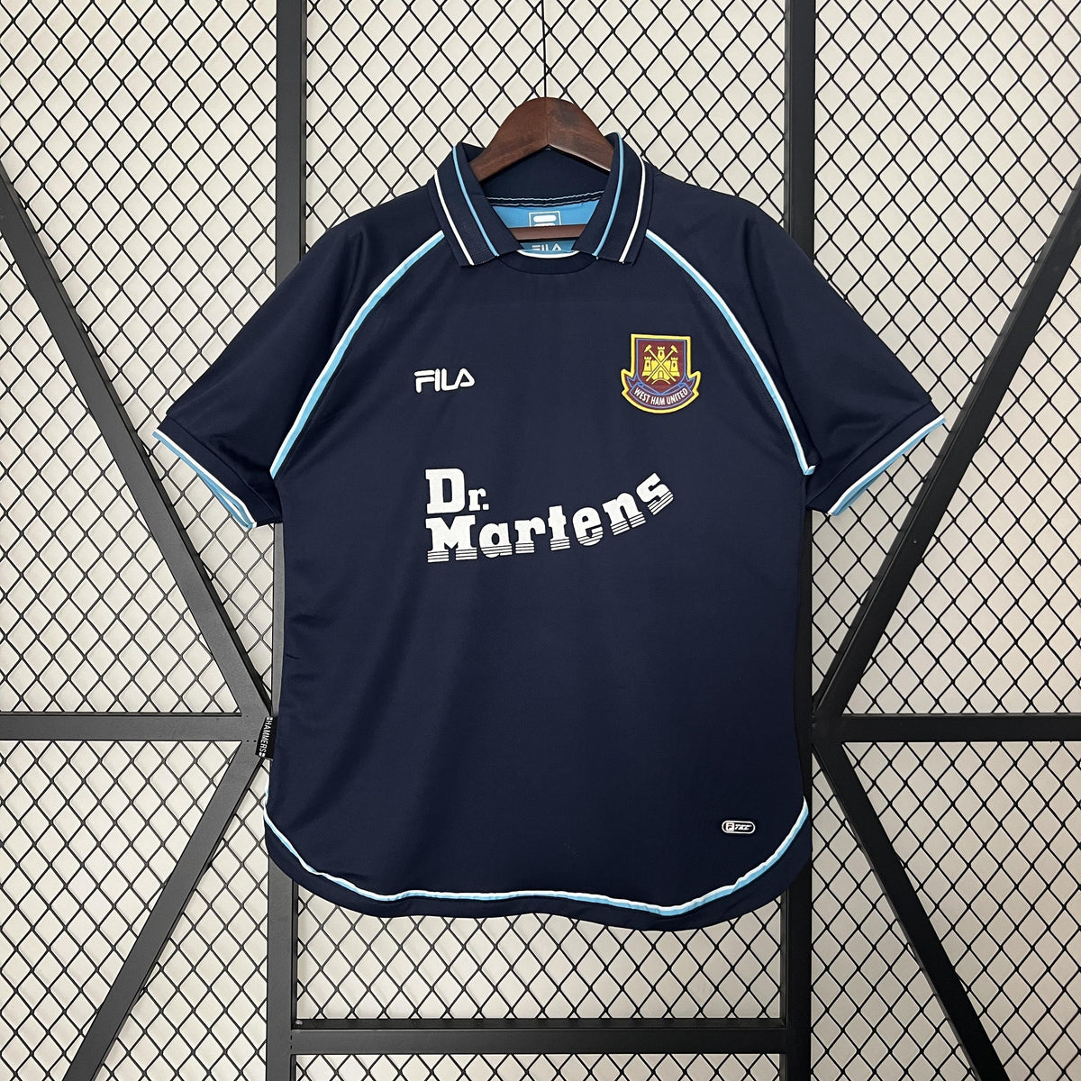 Camiseta retro de tercera equipación del West Ham United 1999/2001