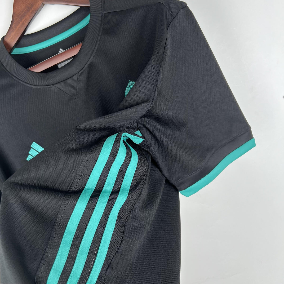 Camiseta retro de visitante del Real Madrid 2017/2018