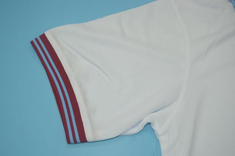Camiseta retro de visitante del West Ham United 1980