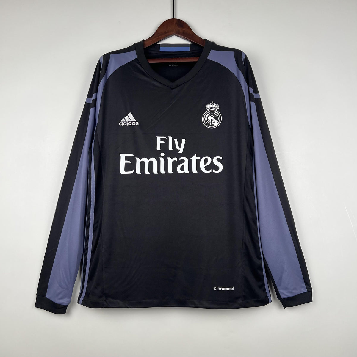Camiseta retro de la tercera equipación del Real Madrid 2016/2017 - Manga larga