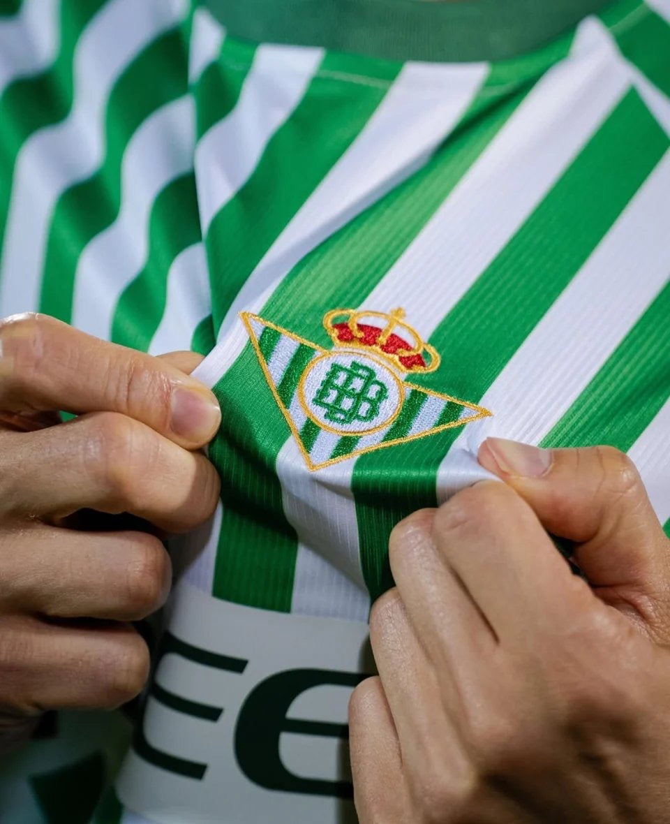 Camiseta de local del Real Betis 2024/2025 Final de la Conference League