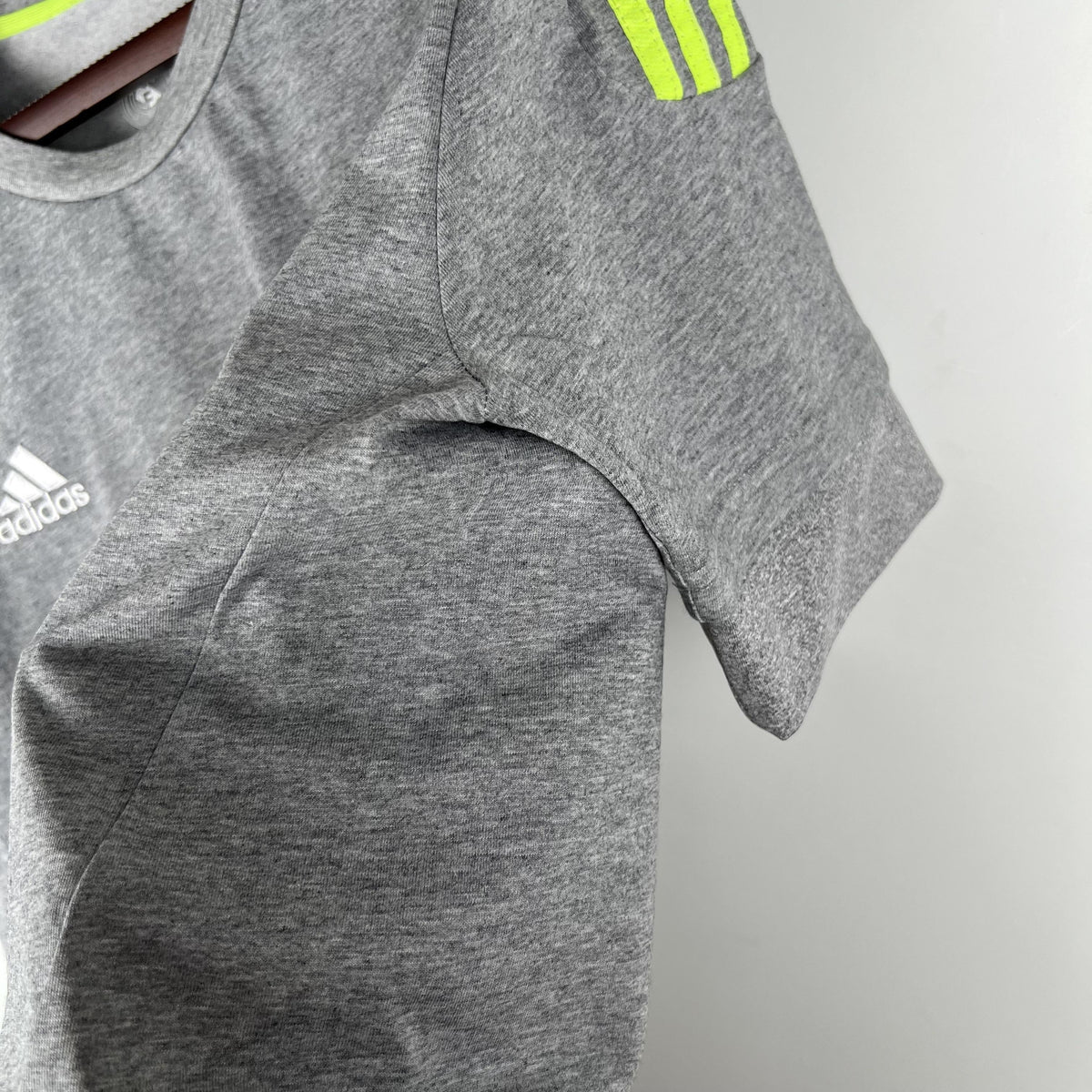 Camiseta retro de la tercera equipación del Real Madrid 2015/2016