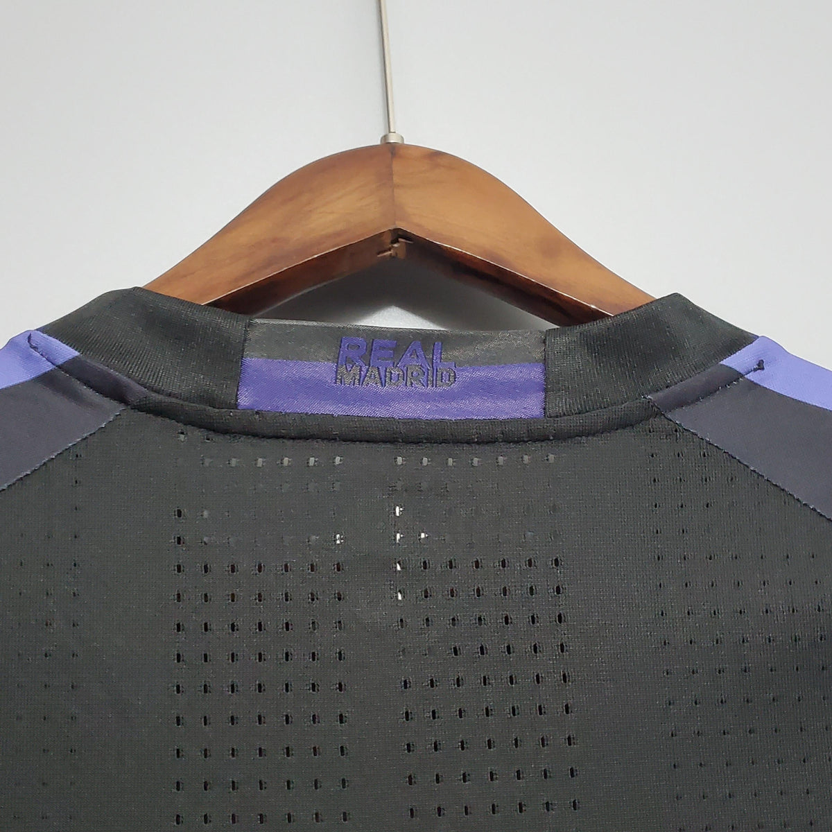Camiseta retro de visitante del Real Madrid 2015/2016