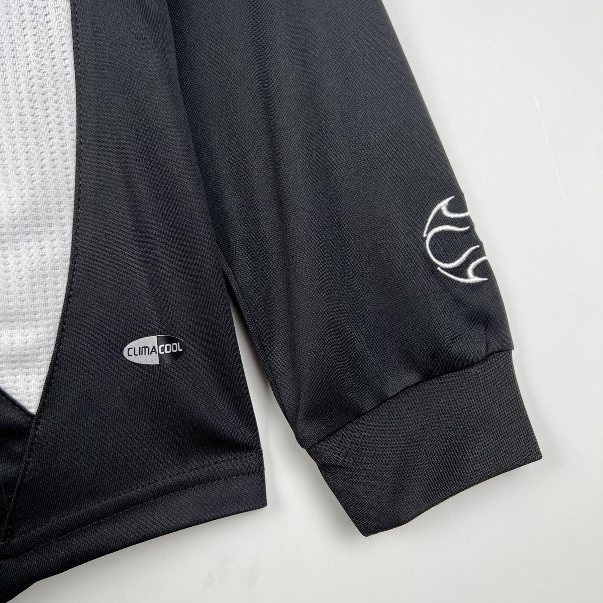 Camiseta retro de visitante del Real Madrid 2006/2007 - Manga larga