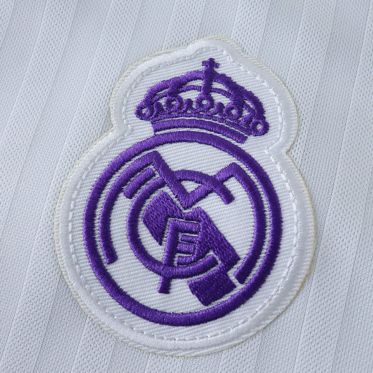 Camiseta Local Real Madrid 2025/26 - Versión Clásica