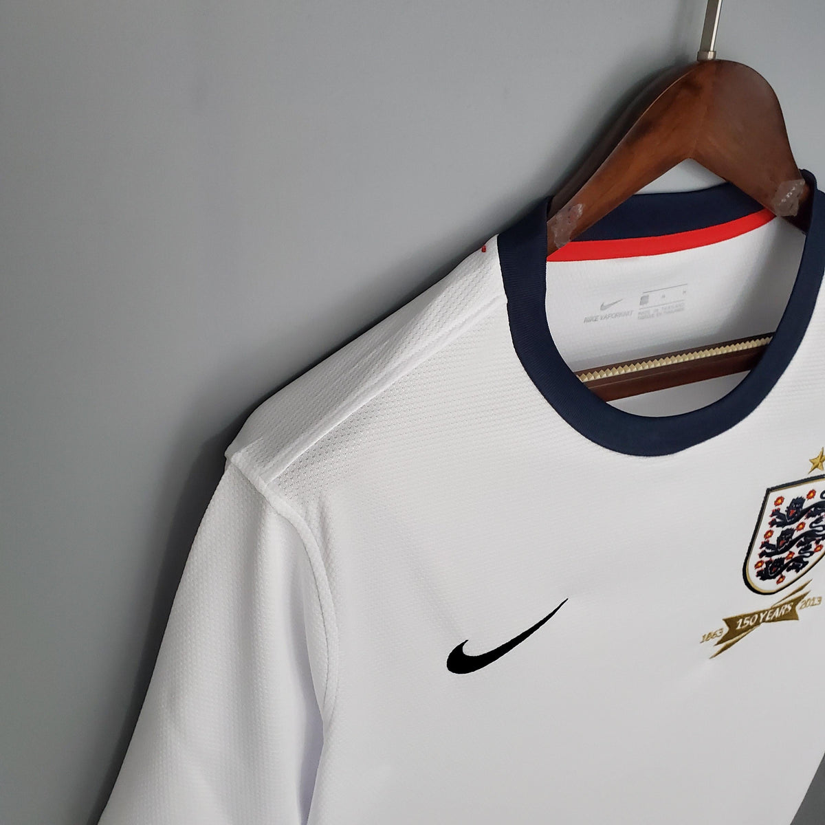 Camiseta retro de local de Inglaterra 2013