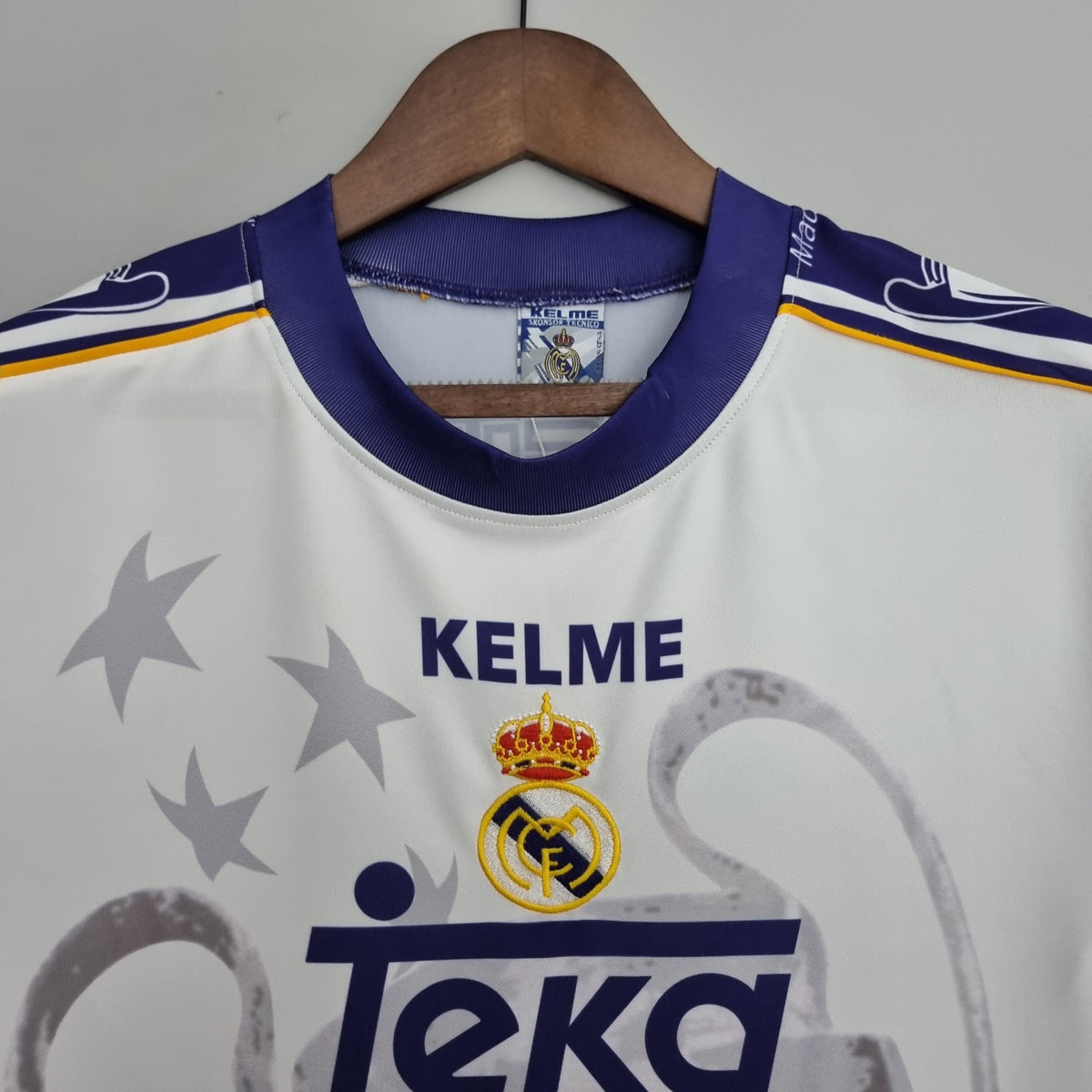 Camiseta conmemorativa retro de la Champions League del Real Madrid 1997/1998