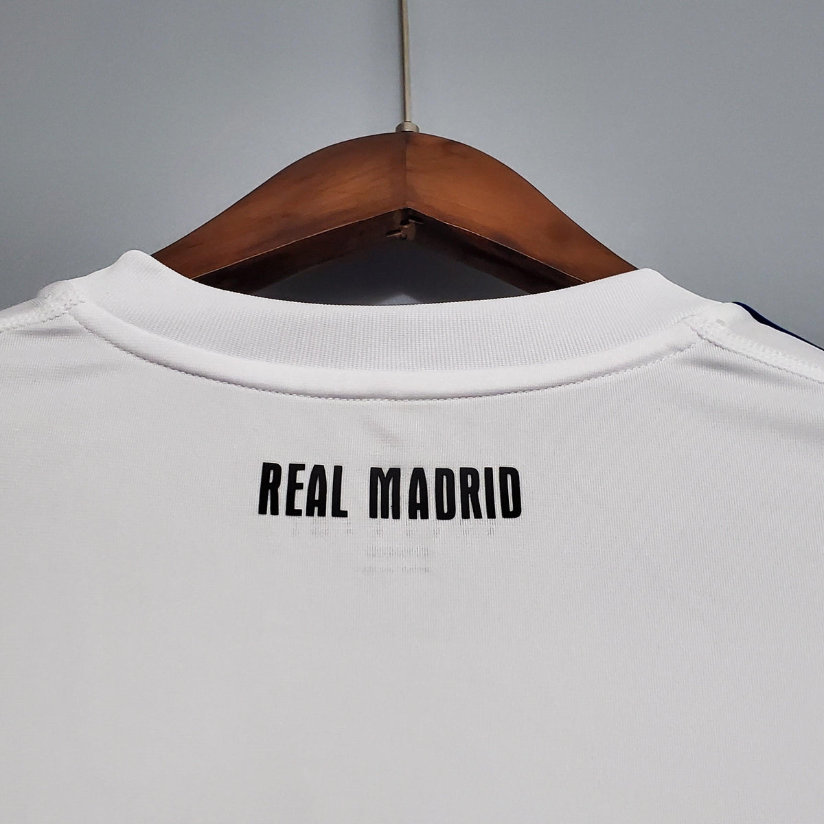 Camiseta retro local del Real Madrid 2010/2011 - Manga larga
