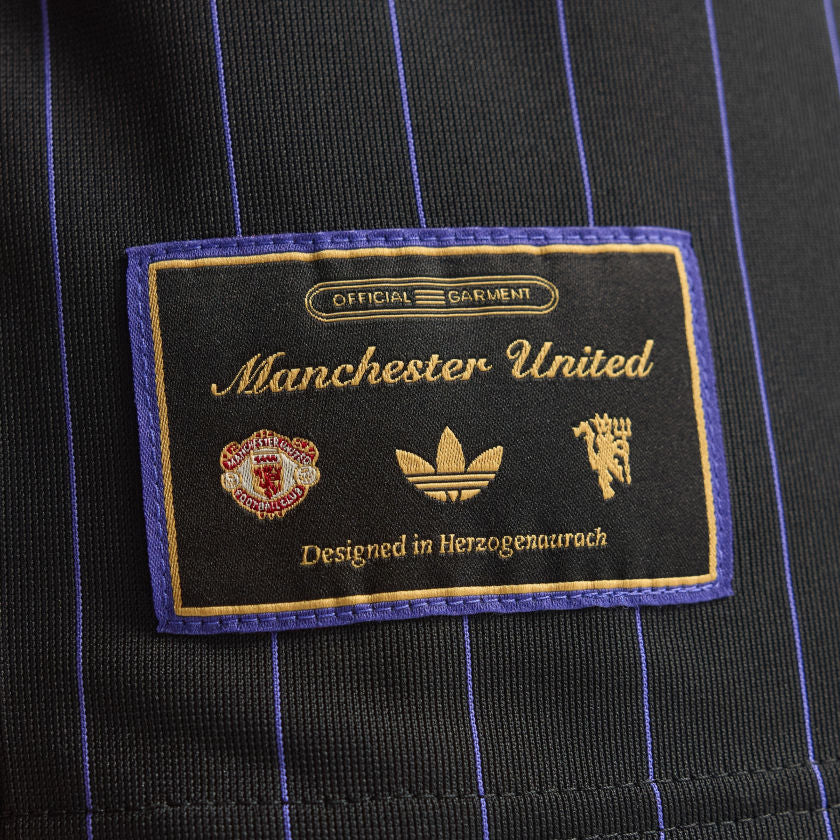 Manchester United 25/26 - Version