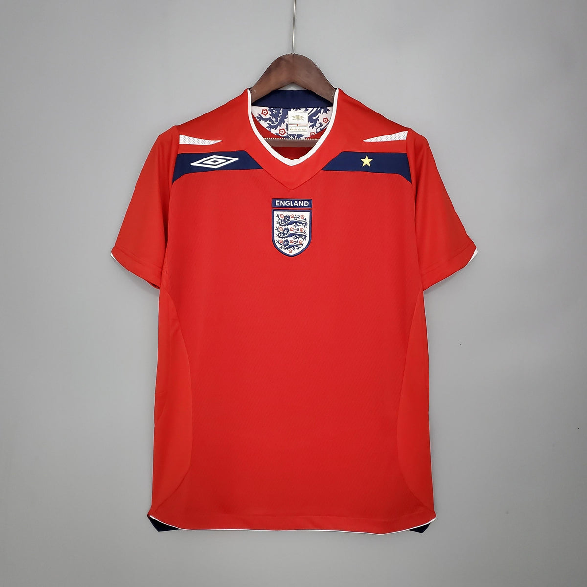 Camiseta retro de visitante de Inglaterra 2008/2010