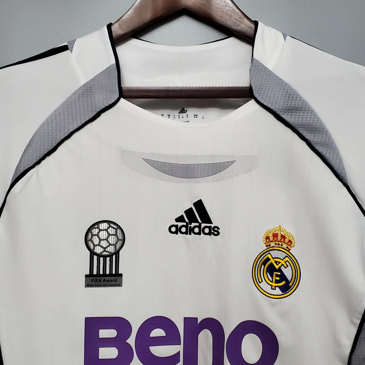 Camiseta retro local del Real Madrid 2006/2007 - Manga larga