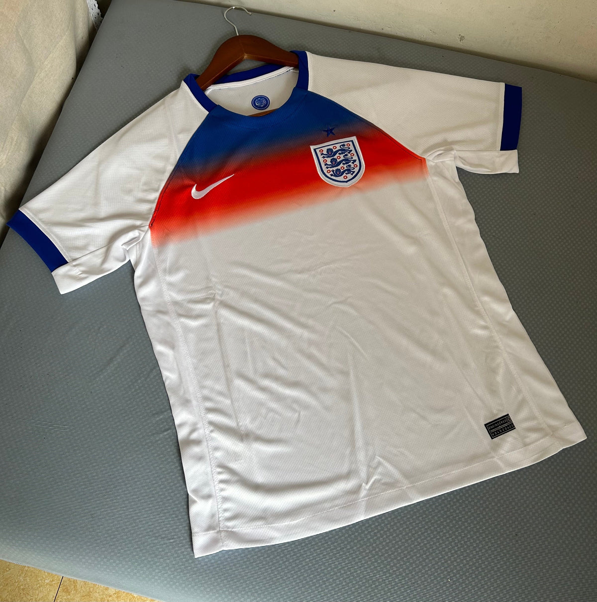 Camiseta local de Inglaterra 2025